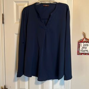 Blue polyester tunic. Size XL